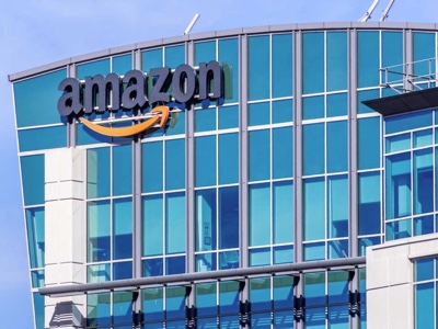 Amazon acquisterà 100.000 furgoni elettrici Rivian