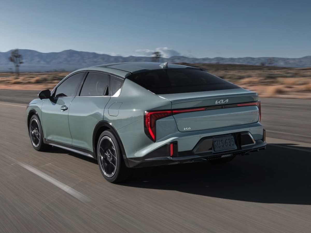 Kia K4