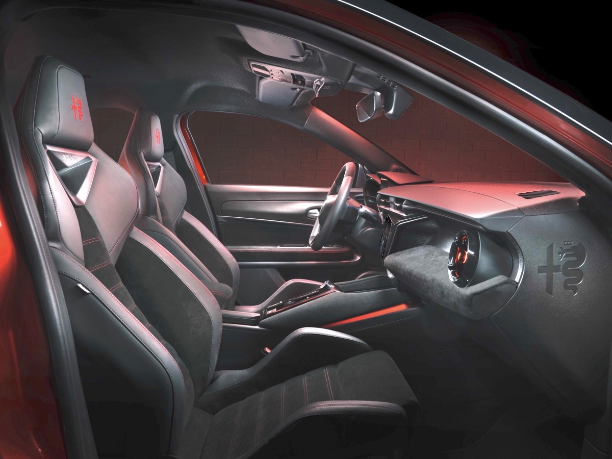 Alcantara Alfa Romeo Milano