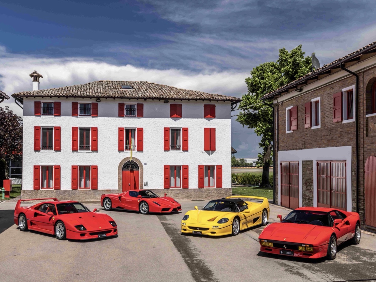 Ferrari gamma Supercar