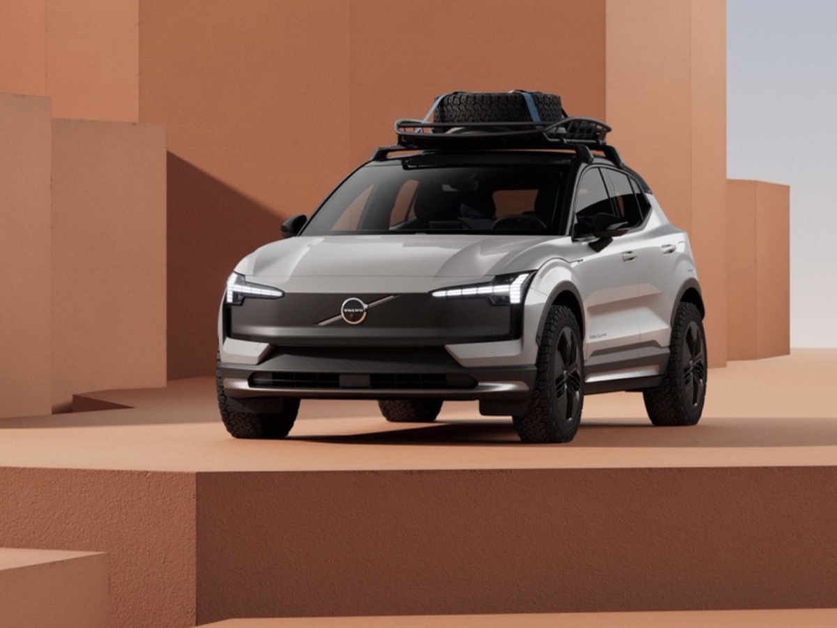 Volvo EX30 Cross Country