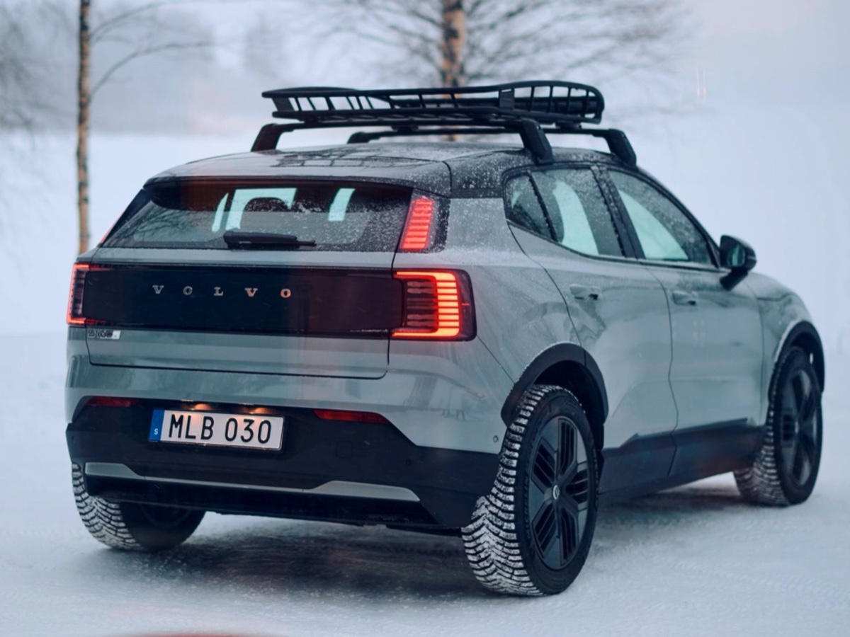 Volvo EX30 Cross Country