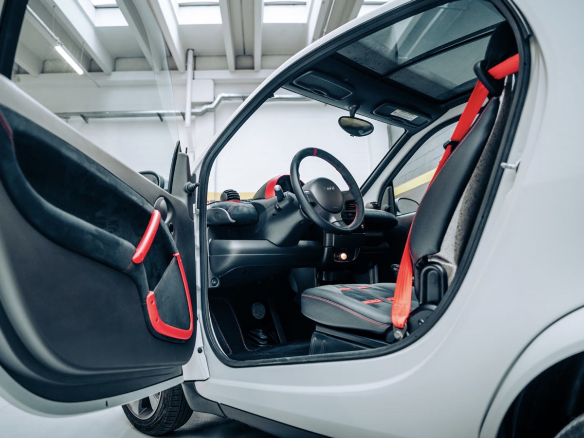 Aznom Smart 4Teen "Bespoke Edition"