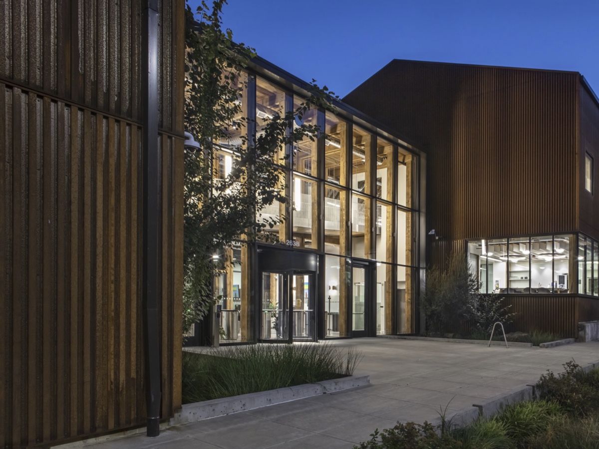 JLR hub tecnologico Portland
