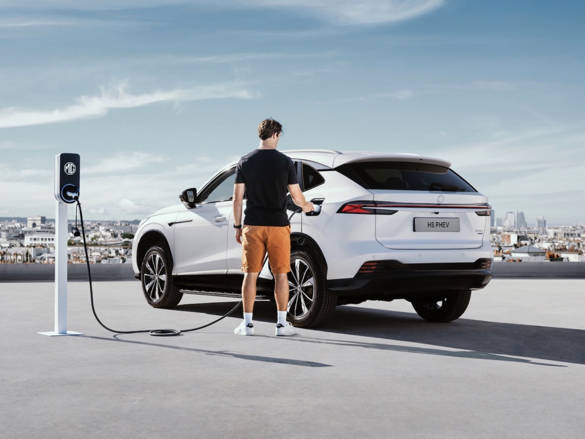 MG HS PHEV