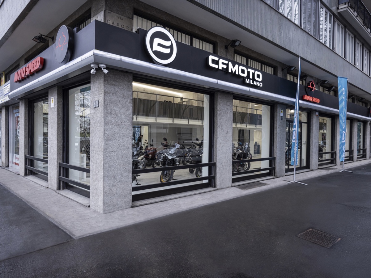 CFMoto Flagship Store Milano