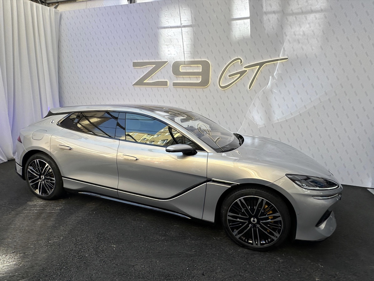 Denza Z9GT