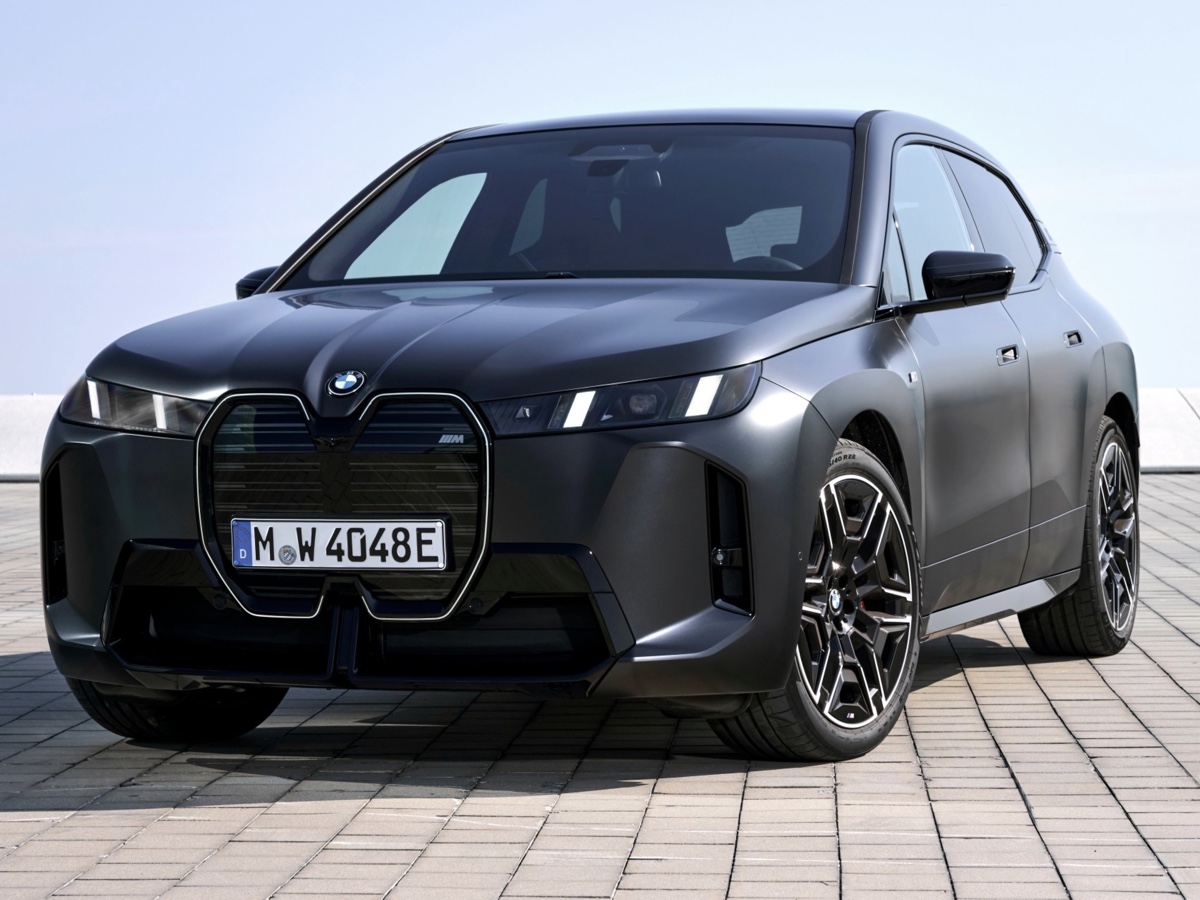 BMW iX M70 xDrive