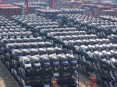 Cina: nel 2025 esportazioni auto oltre 6,8 milioni di unità