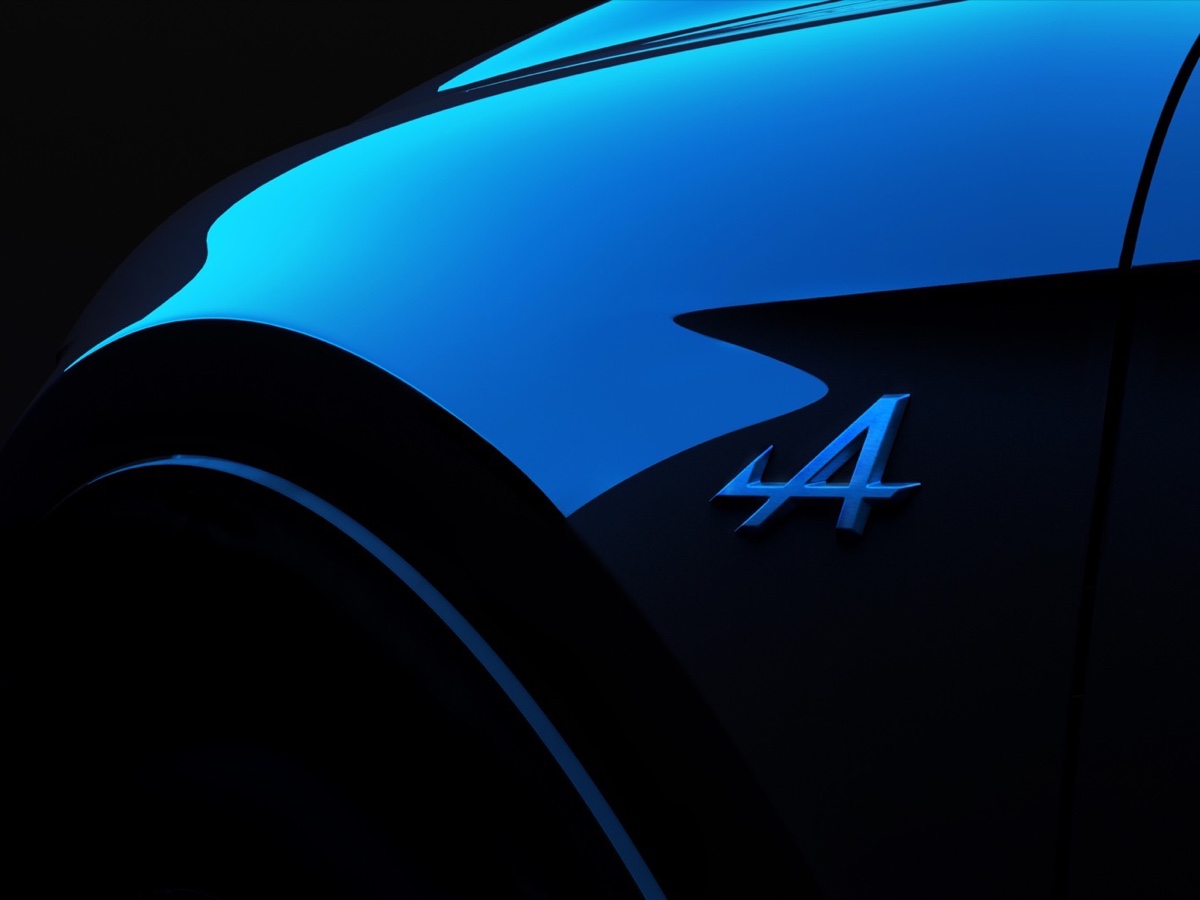 Alpine A390