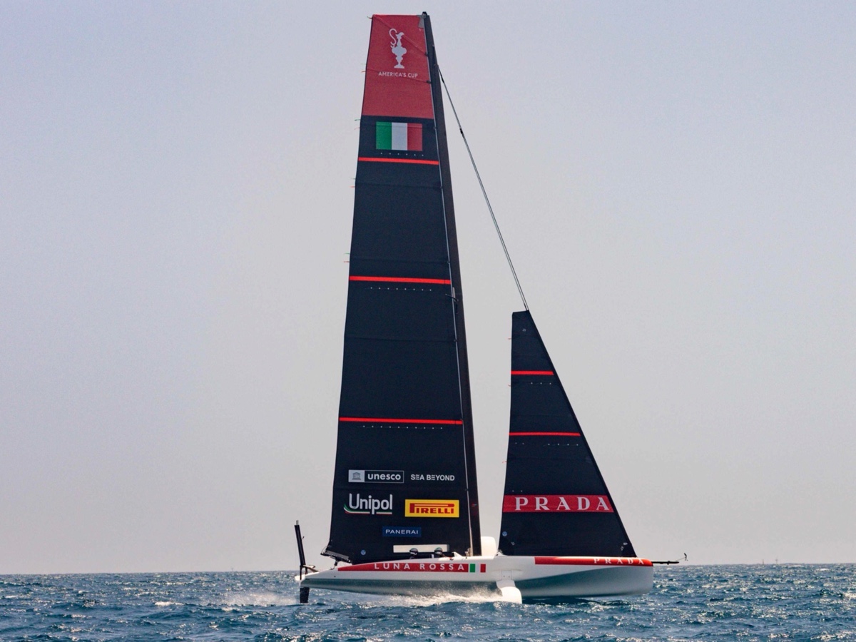 Pirelli Luna Rossa