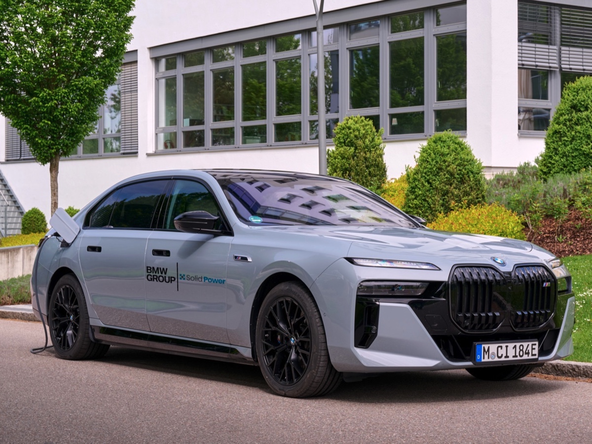 BMW i7 test batterie ASSB Solid Power