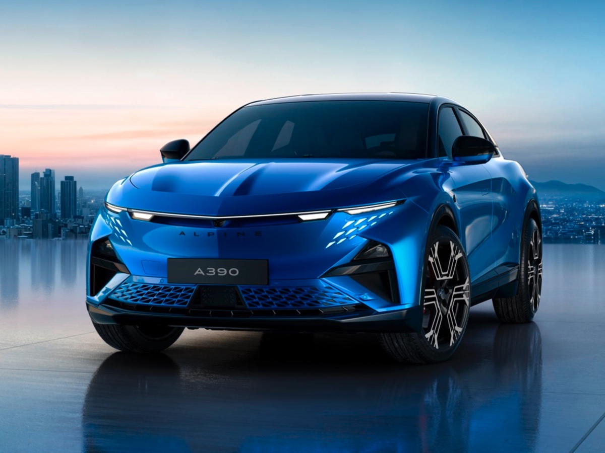 Alpine A390