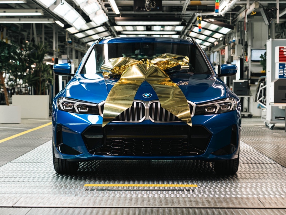 BMW 330e produzione Monaco