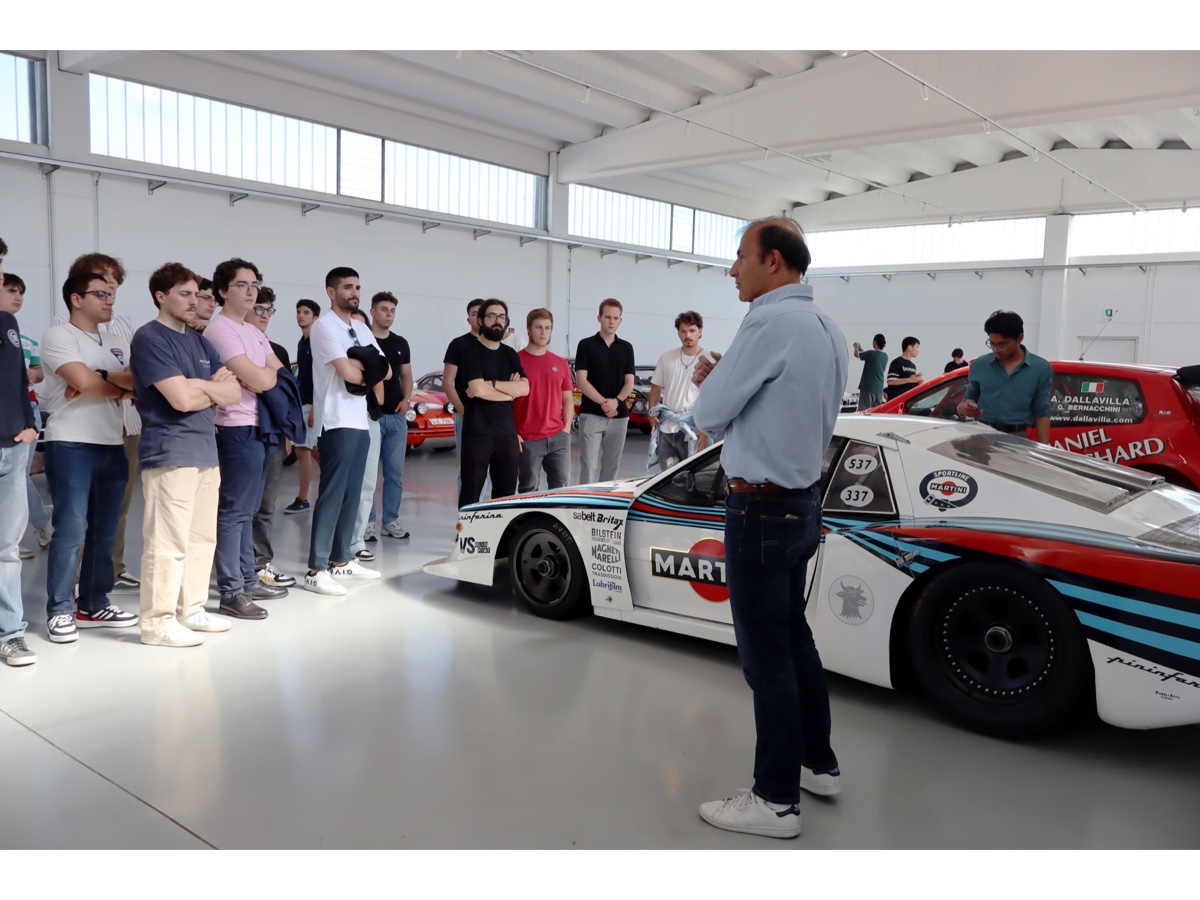 Sharing Historic Car Knowledge