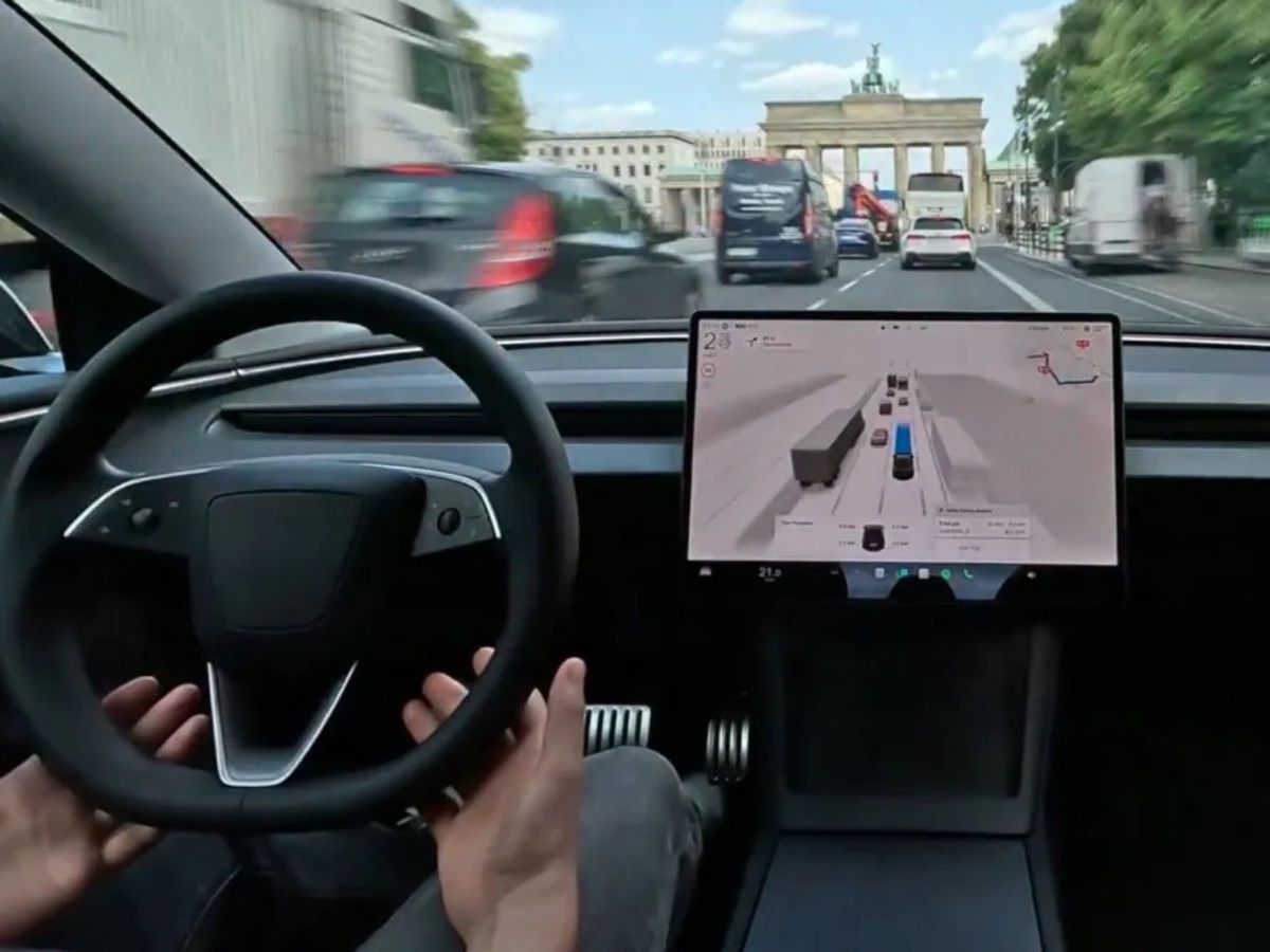 Tesla test FSD Berlino