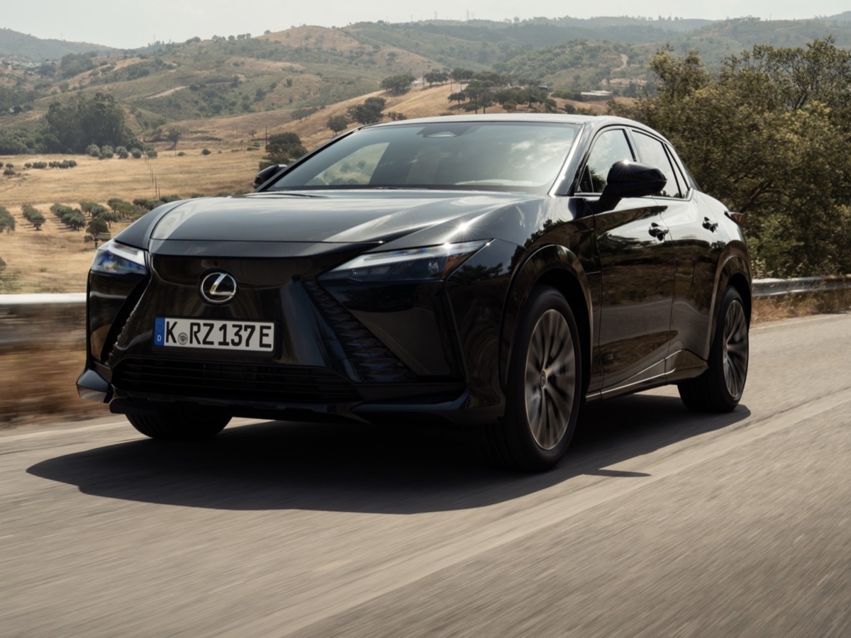 Lexus RZ