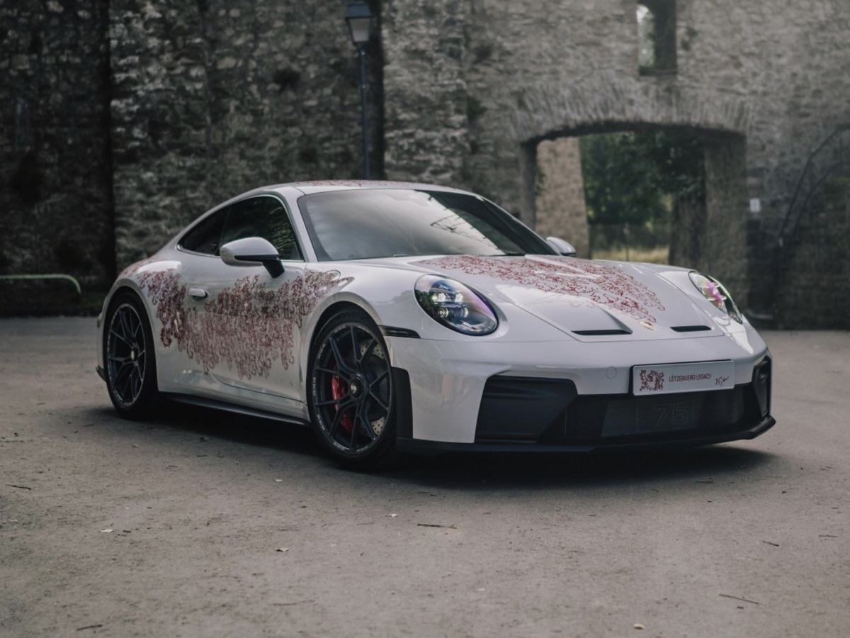 Porsche Lëtzebuerg Legacy 911 GT3 con pacchetto Touring