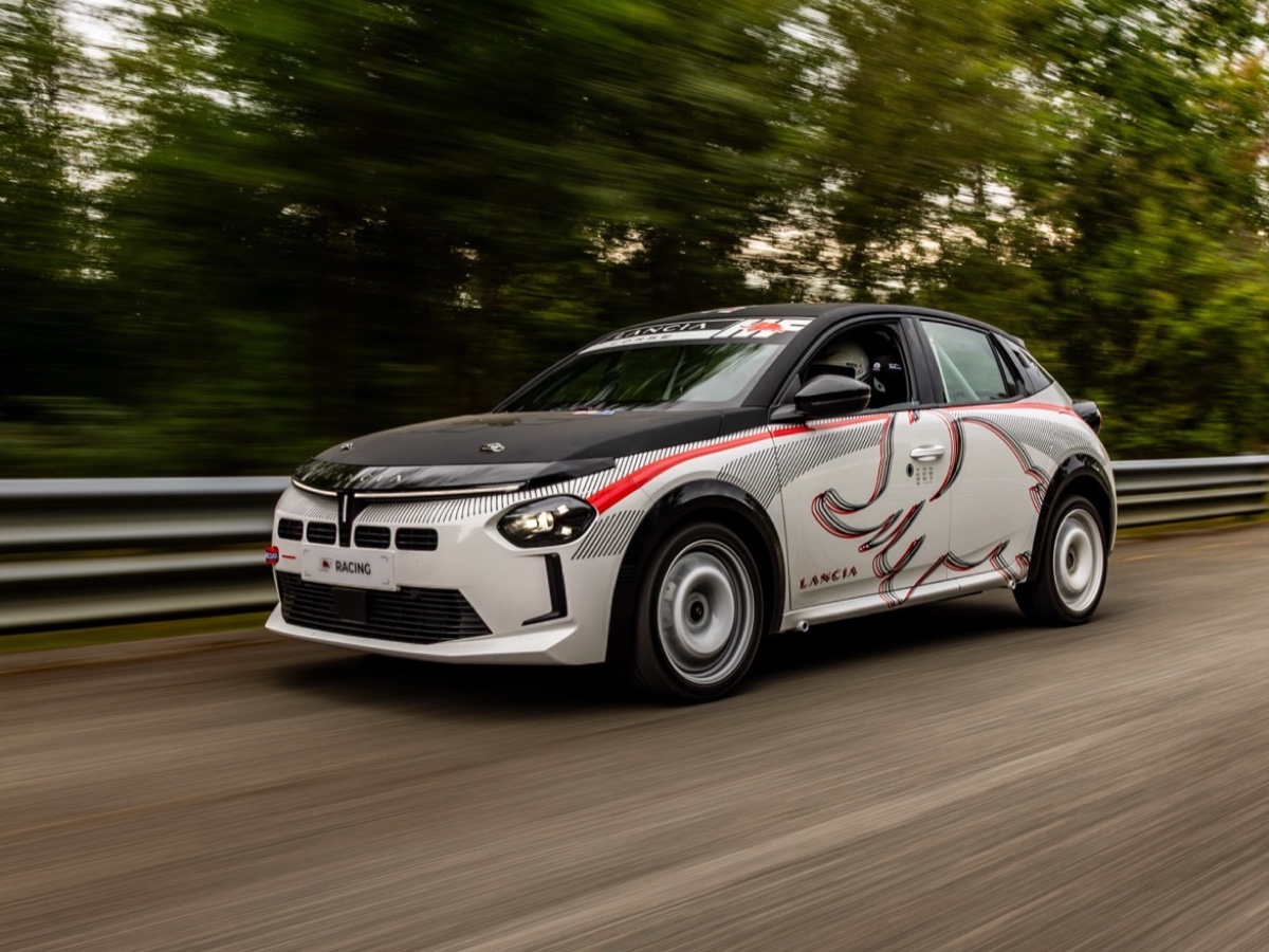 Lancia Ypsilon HF Racing
