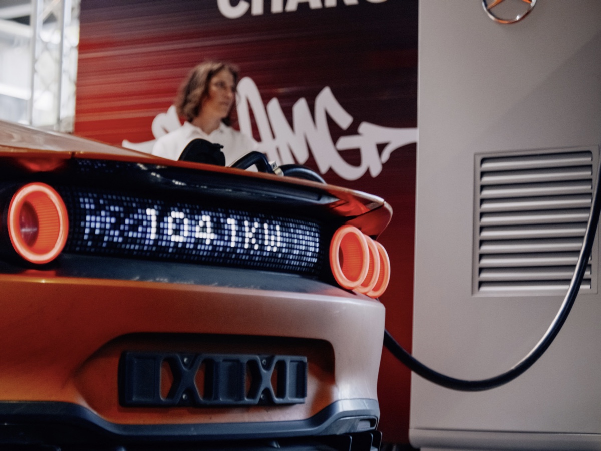AMG GT XX ricarica a 1 megawatt 