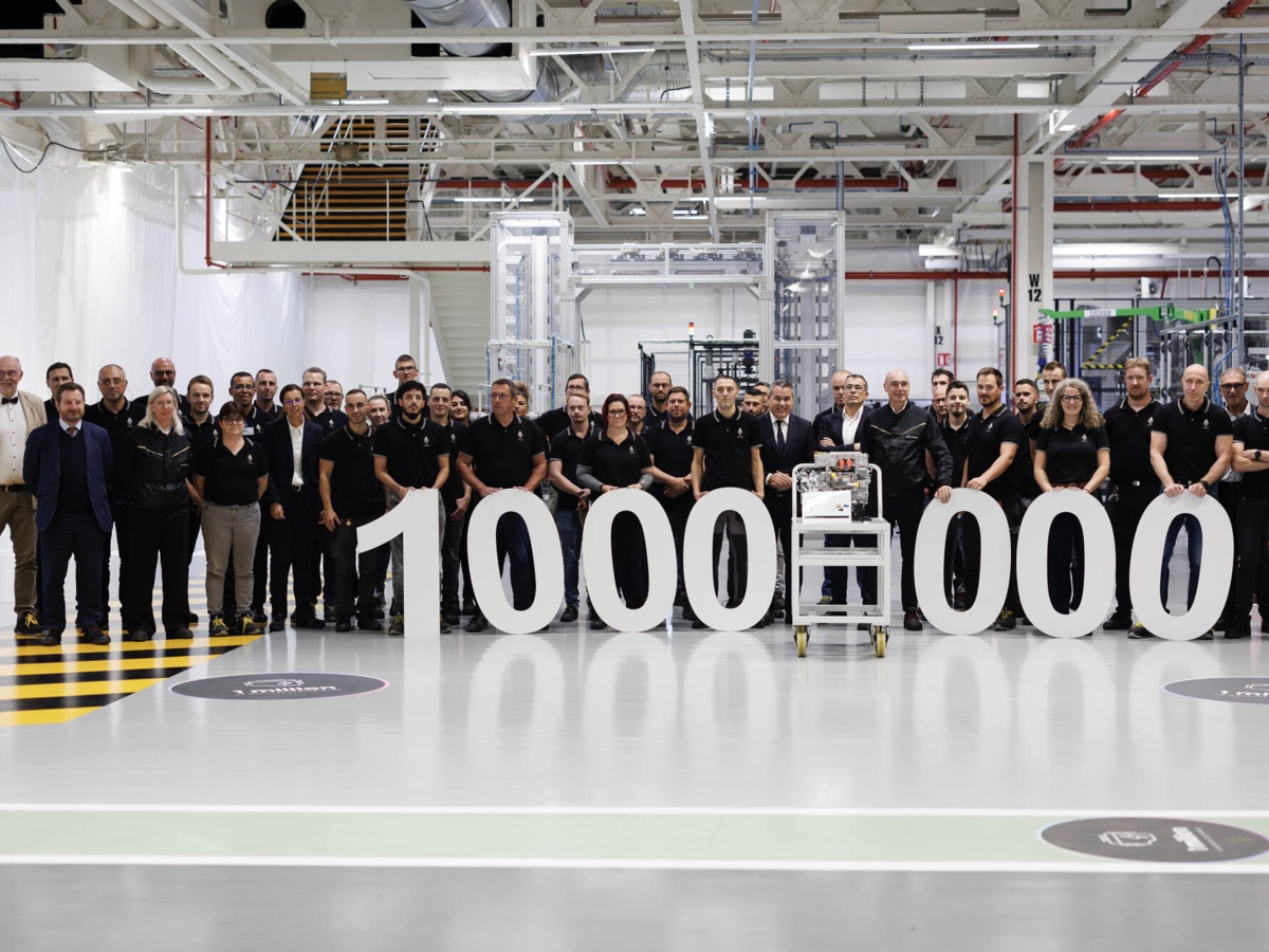 Ampere Cléon produzione 1 milione motori elettrici