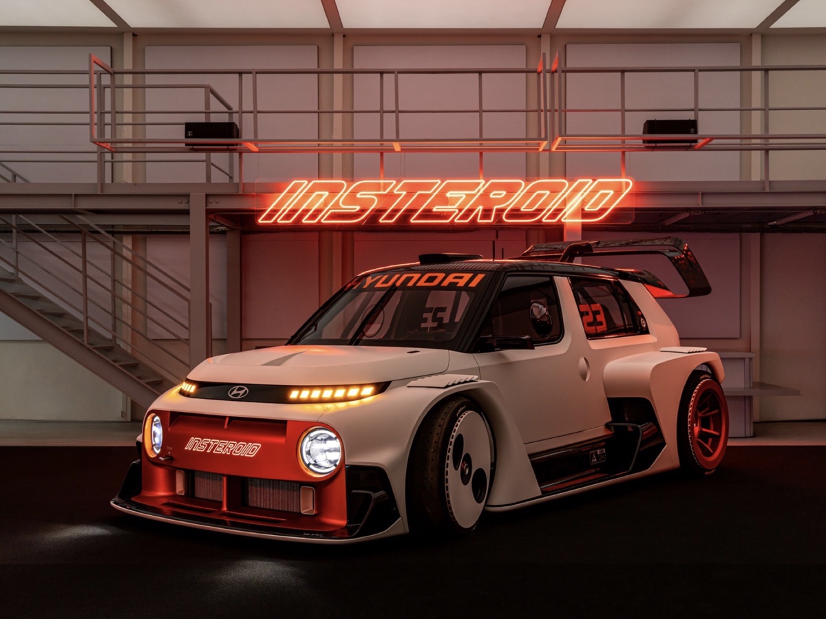 Hyundai Insteroid
