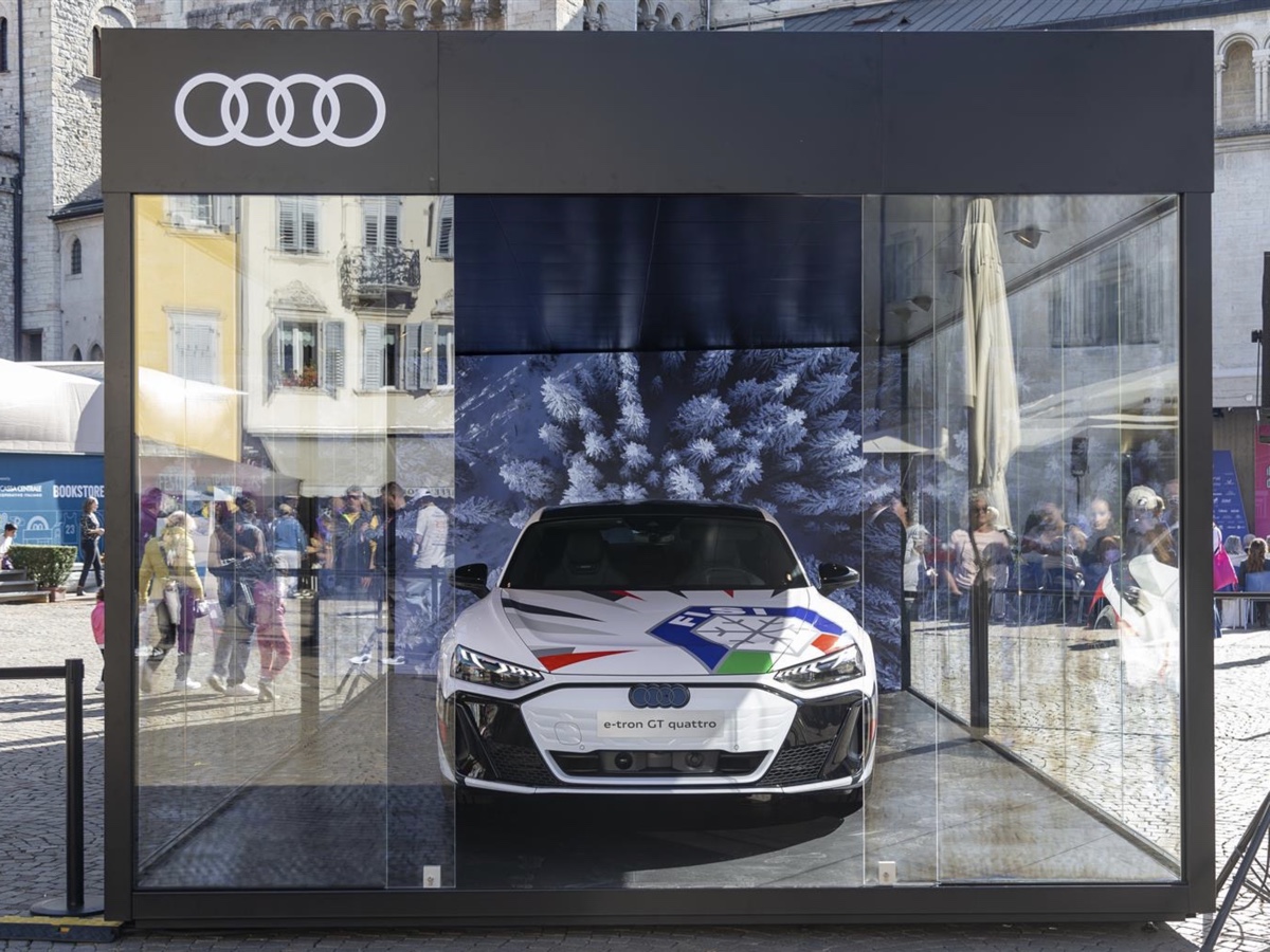 Audi e-tron GT quattro one-off livrea FISI