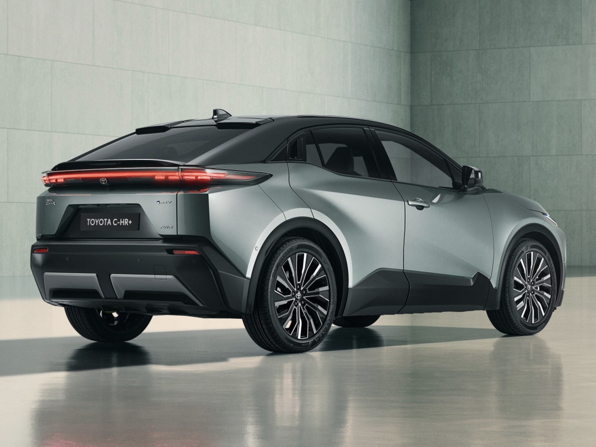 Toyota CH-R+