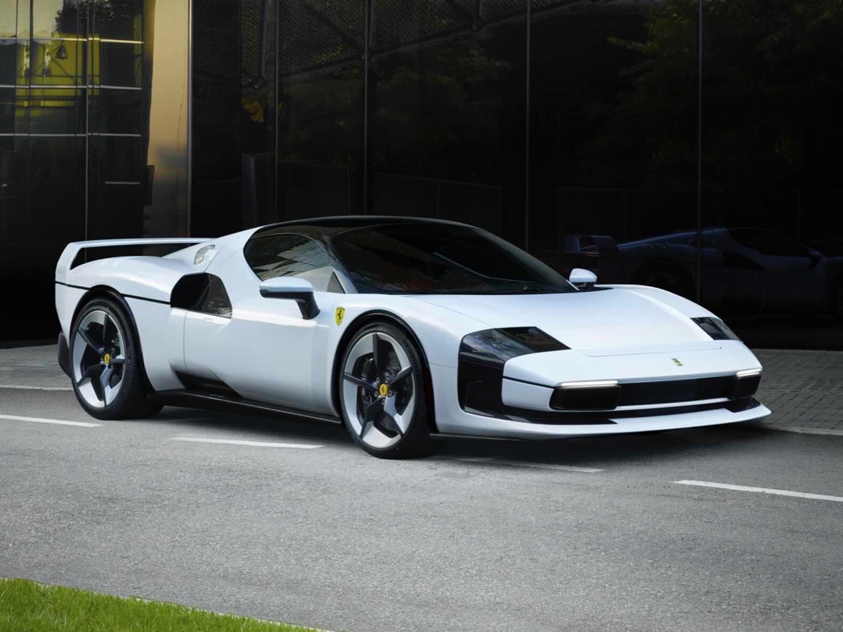 Ferrari SC40