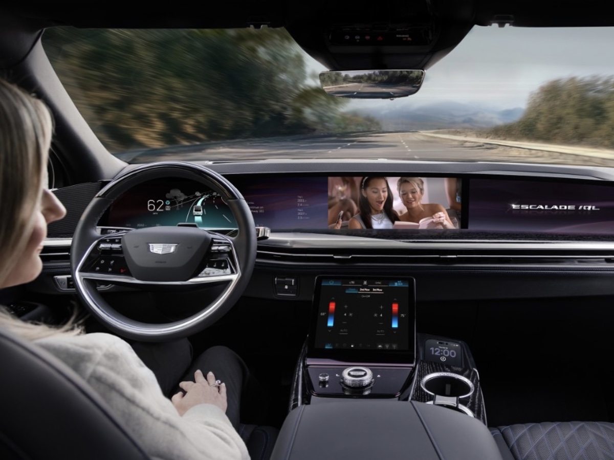 General Motors AI Escalade IQ