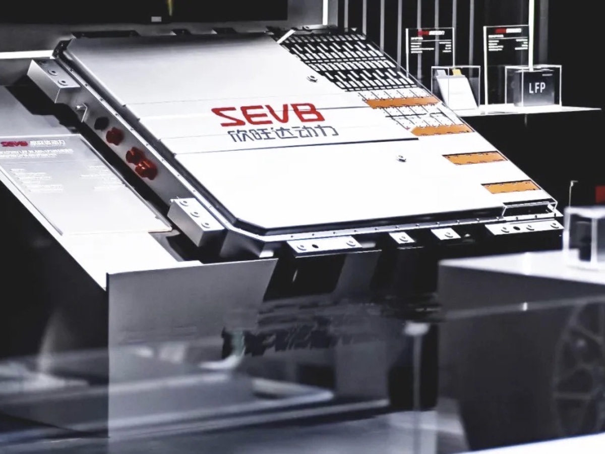 1.200 cicli e autonomia di 1.000 km per la batteria a stato solido Sunwoda