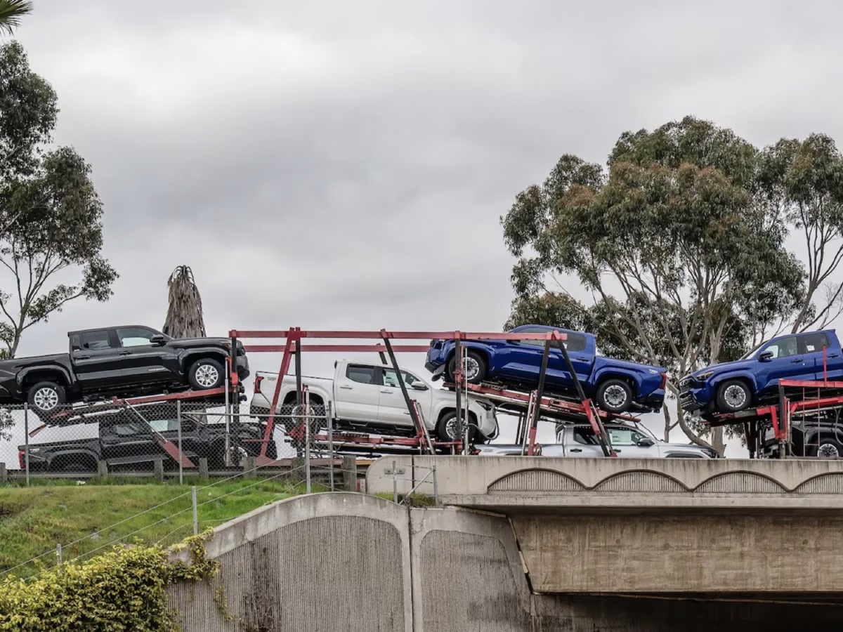 Toyota Tacoma trasporto Messico-USA