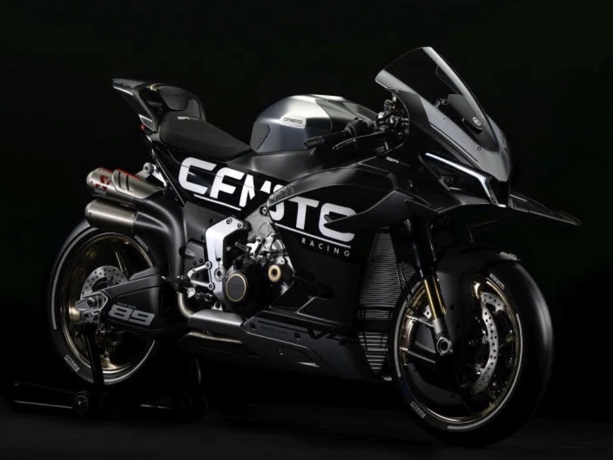 CFMoto SR-RR V4