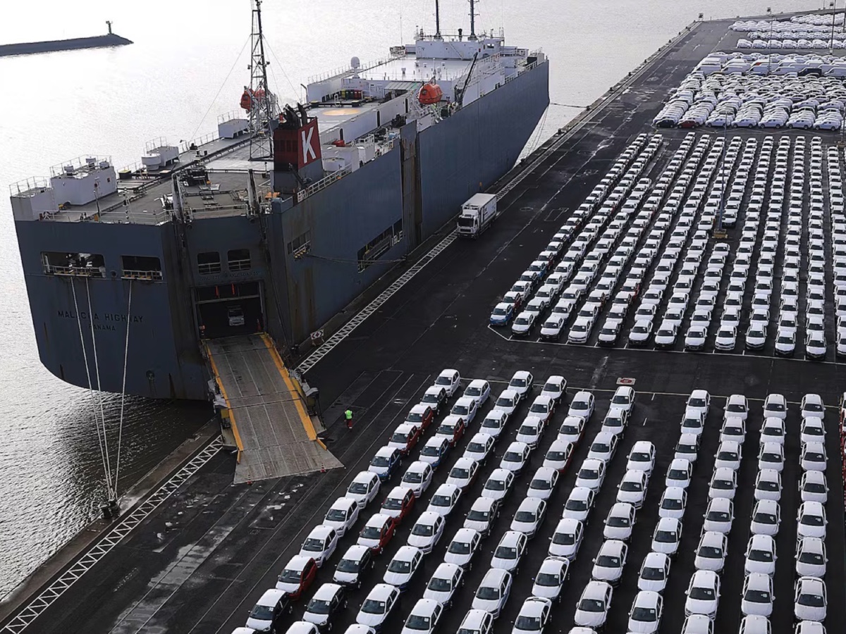 Volkswagen export auto porto Emden