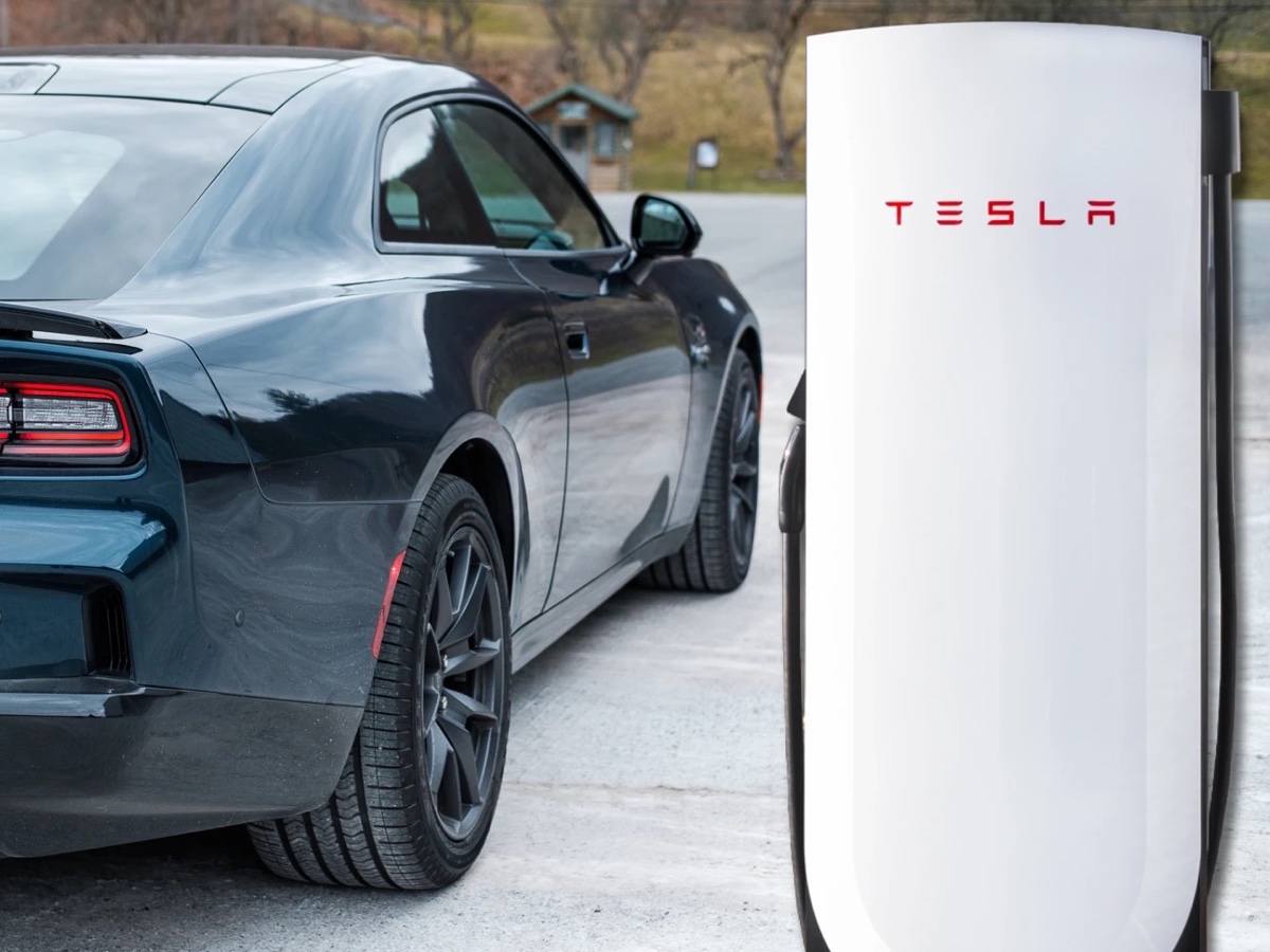 Dodge Charger Tesla Supercharger