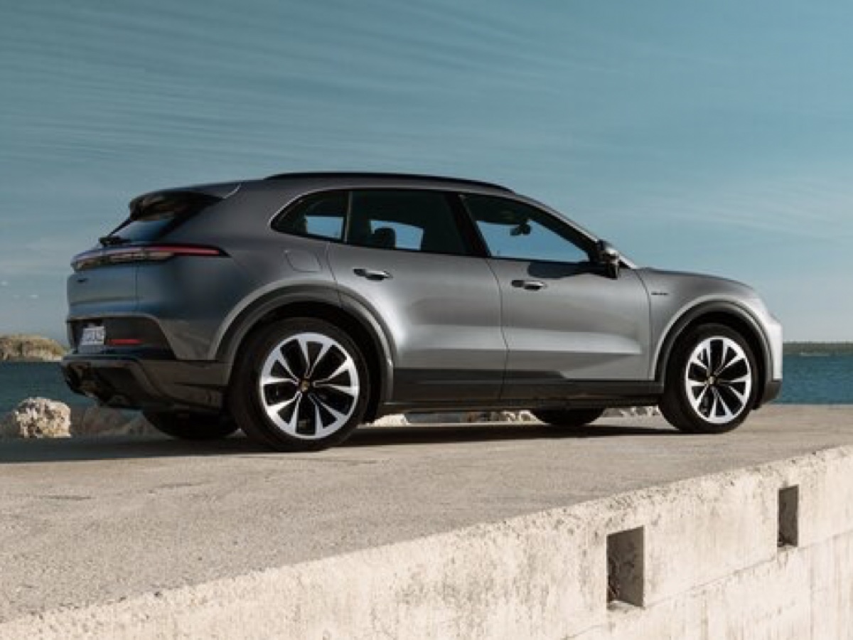 Porsche Cayenne Electric