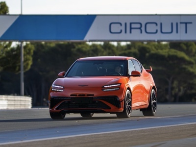 Genesis, la nuova GV60 Magma inaugura un decennio di mobilità premium high performance