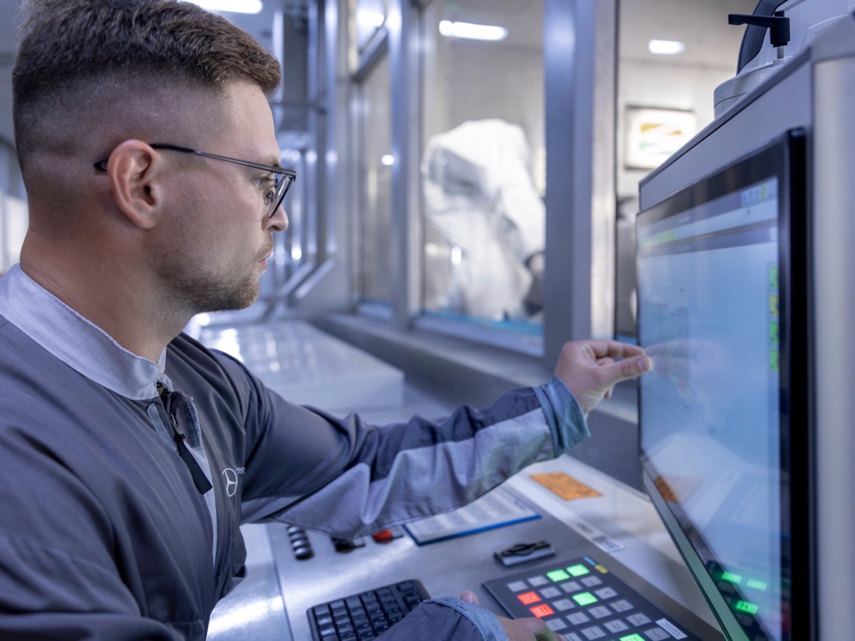 Mercedes-Benz AI verniciatura