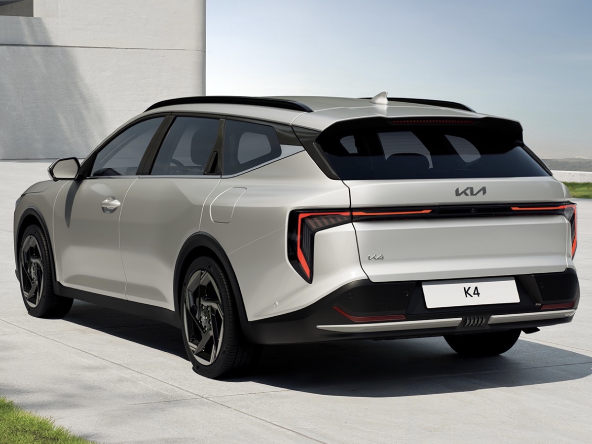 Kia K4 Sportswagon