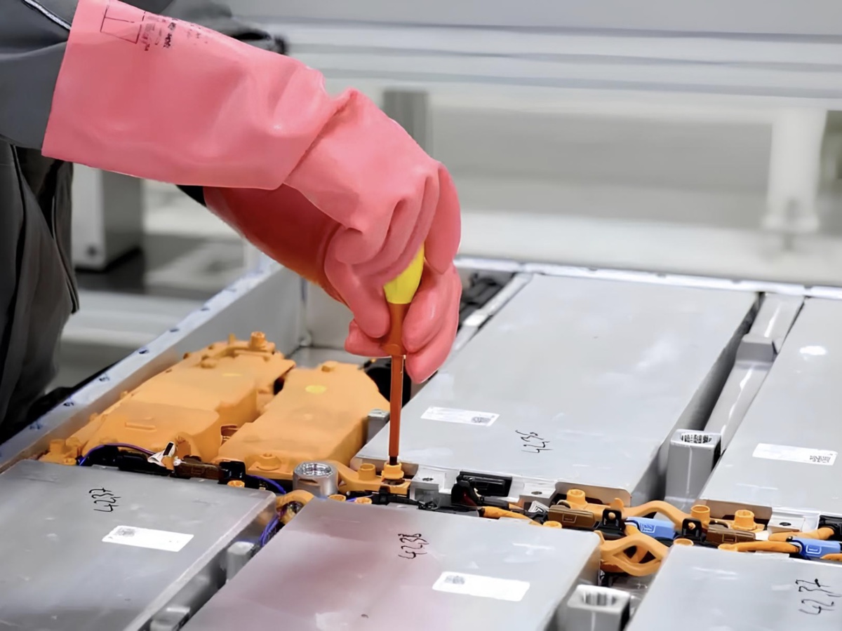 Cina riciclo batterie EV