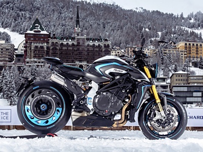 MV Agusta Rush Titanio, 300 unità per l'evoluzione della hyper-naked