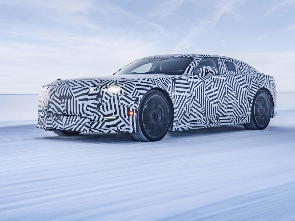 Jaguar GT test invernali