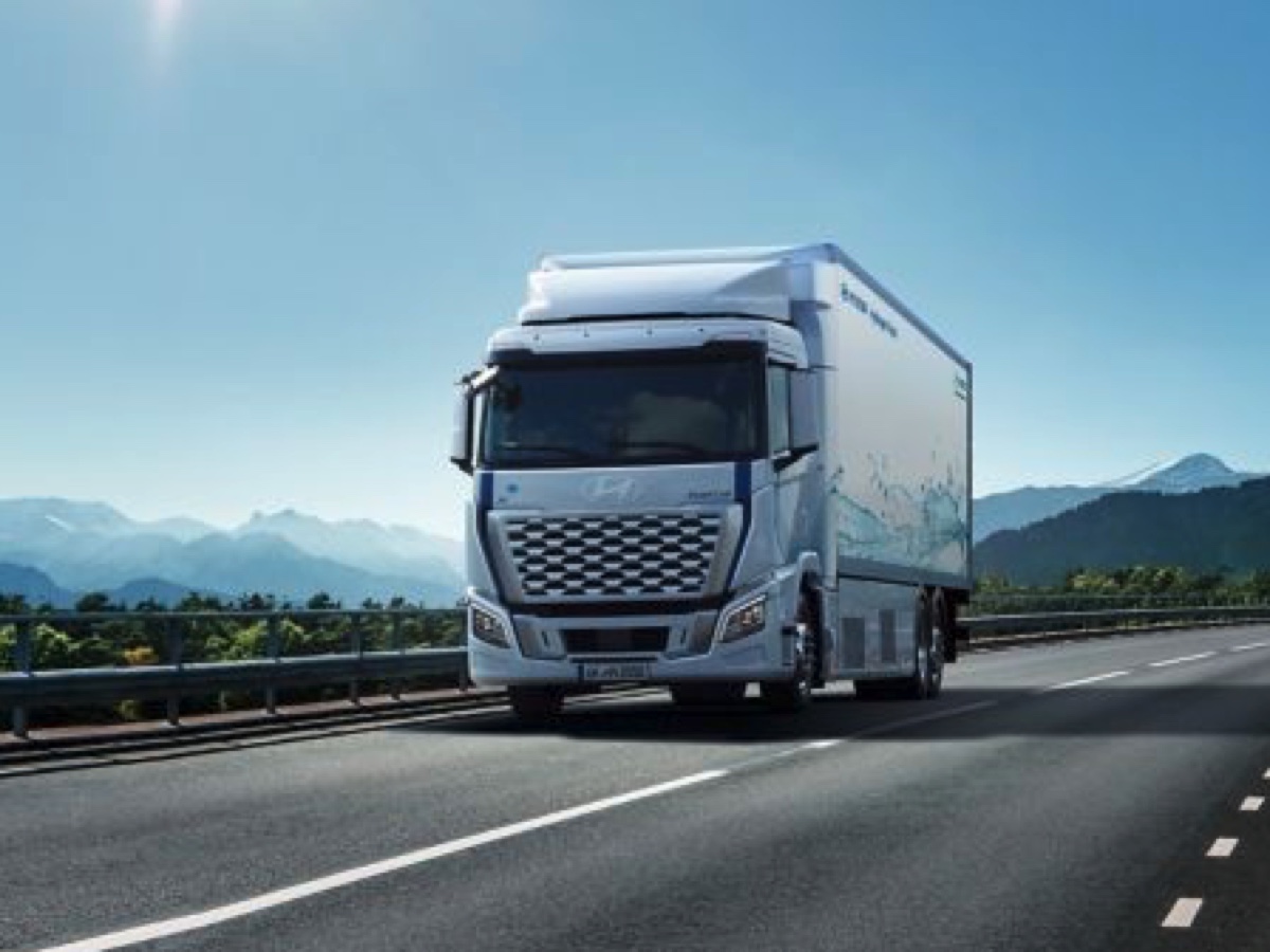 Hyundai Xcient Fuel Cell