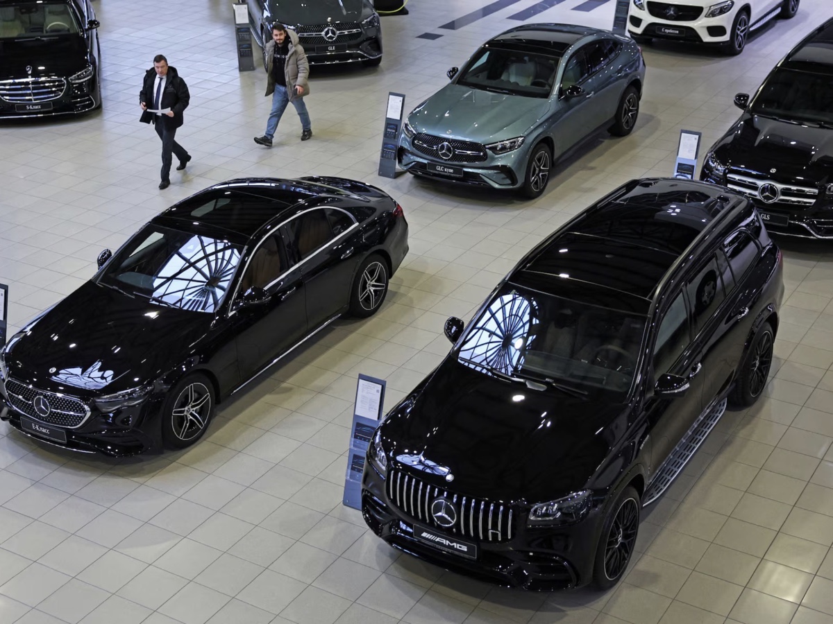 Mercedes-Benz Panavto dealer Mosca