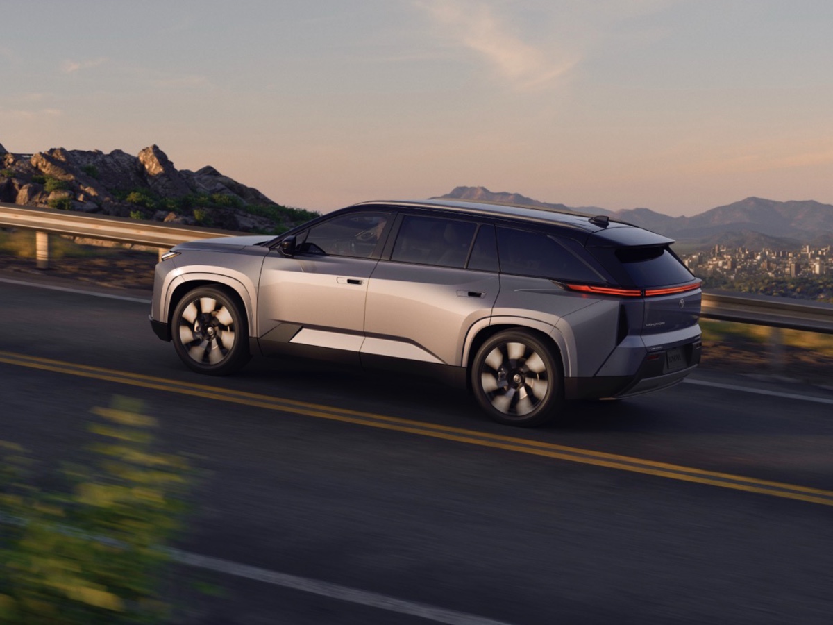 Toyota Highlander BEV