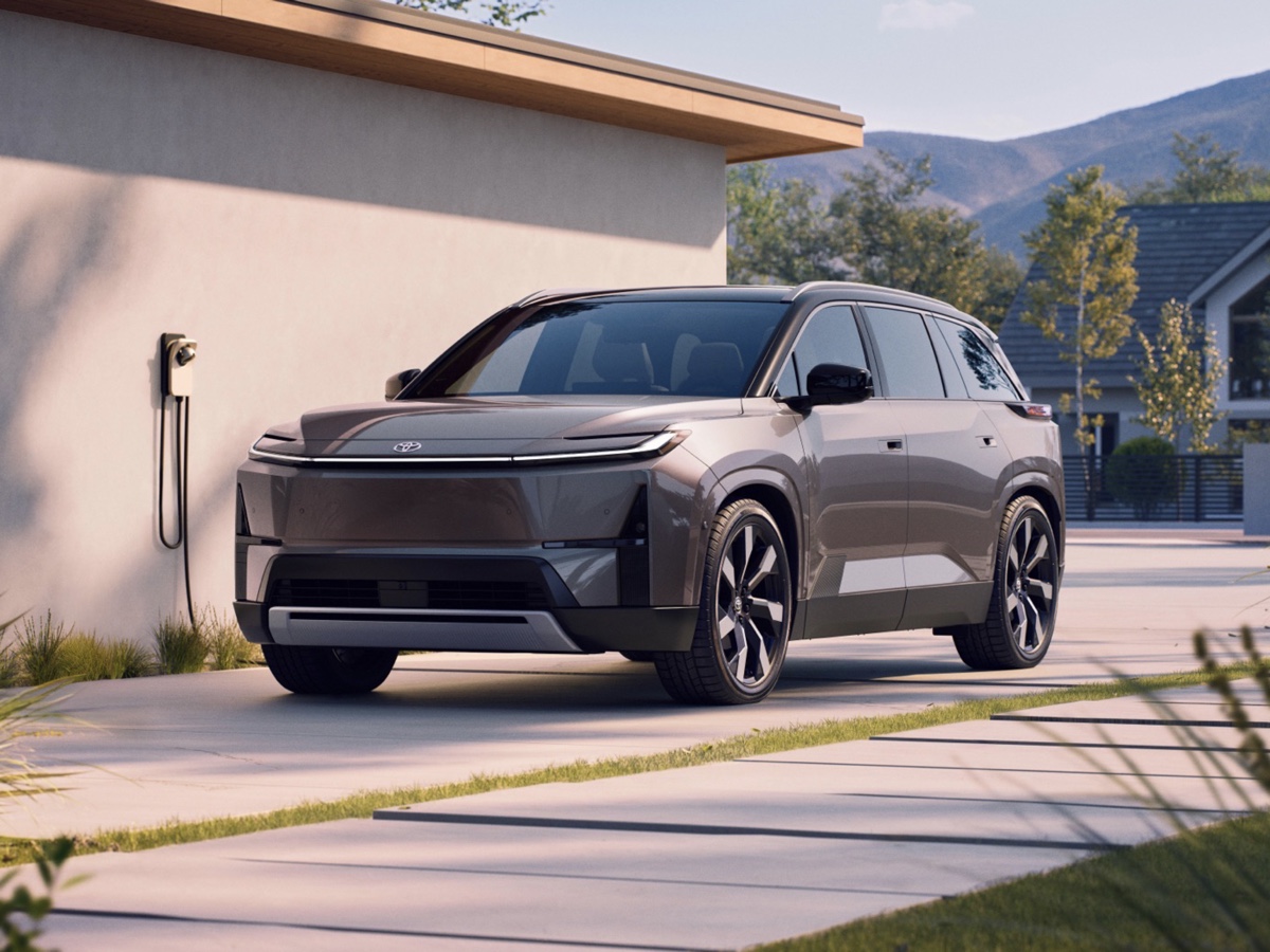 Toyota Highlander BEV