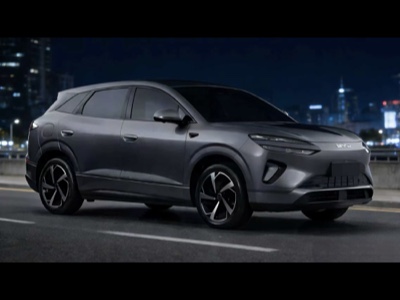 BYD, 220 km di autonomia elettrica per la nuova Sealion 06 PHEV