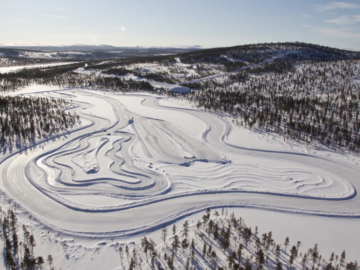 Nokian Tyres centro prove Ivalo