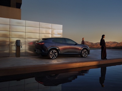 Anteprima italiana al MAXXI di Roma per la nuova Mazda CX-6e