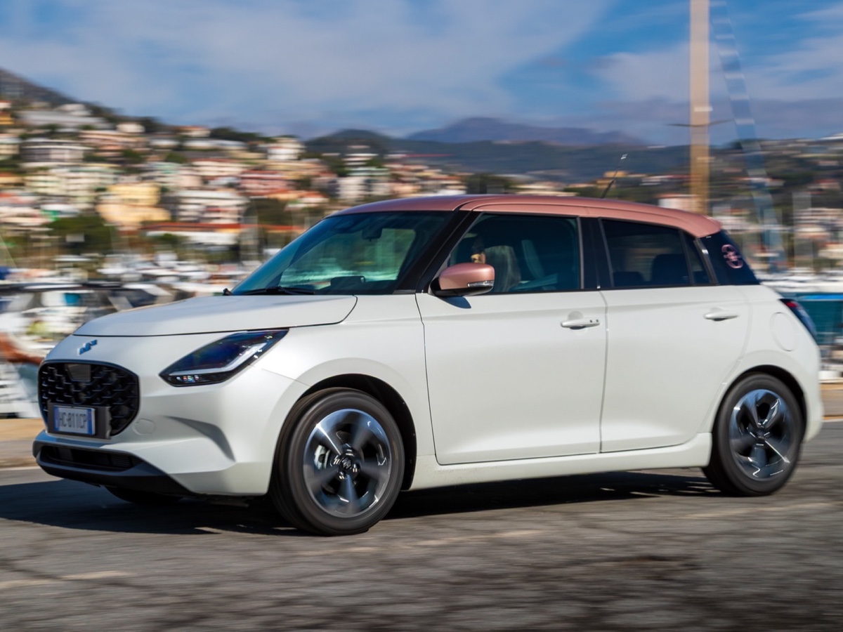 Suzuki Swift Hybrid Sakura
